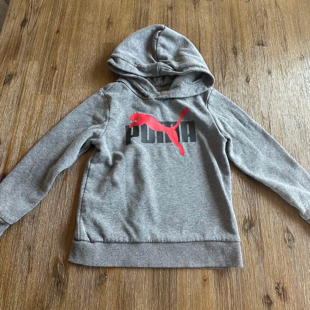 3/24$ Puma Kids Grey Hoodie size 6